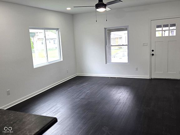 3rd image of 1545 Finley Ave