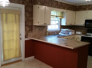 2907 E Cedar Creek Rd, Greenville, NC 27834