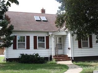 511 9th St, Worthington, MN 56187