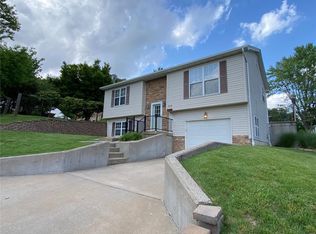 519 W 9th St, Hermann, MO 65041