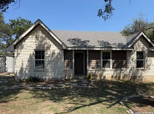 591 Burr Oak Ln, Canyon Lake, TX 78133