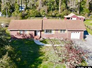 1146 E R Daniels Rd, Wanchese, NC 27981