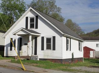 125 W McCutcheon St, Webster Springs, WV 26288