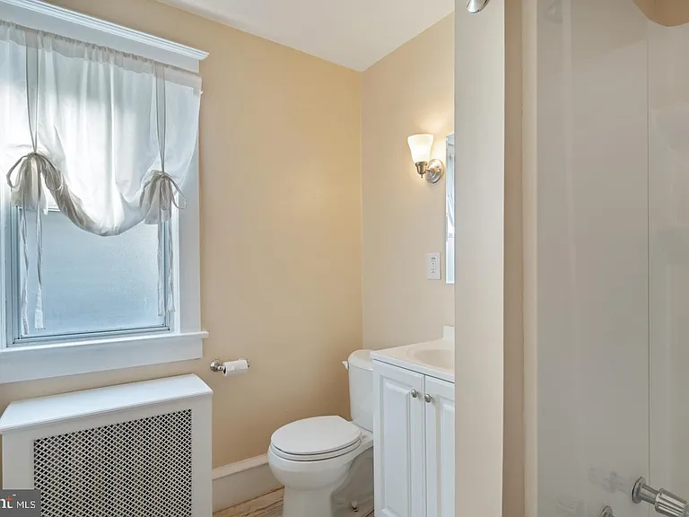 409 N Haddon Ave — Photo 5