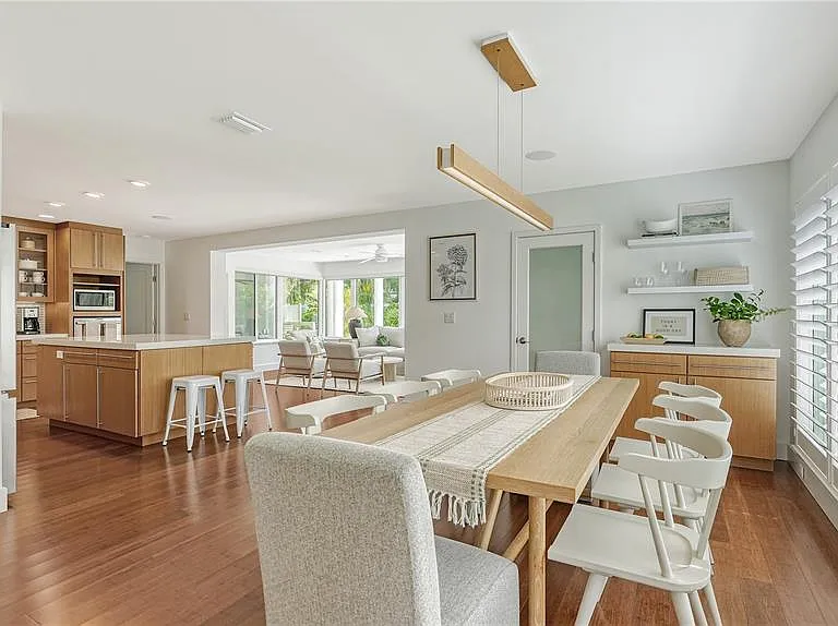 425 McKinley Dr — Photo 17