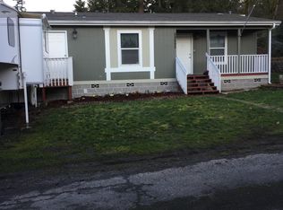 58692 Dogwood Ln, Saint Helens, OR 97051
