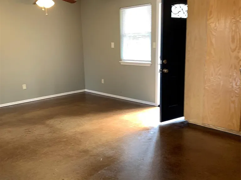 258 Private Road 7422 — Photo 4