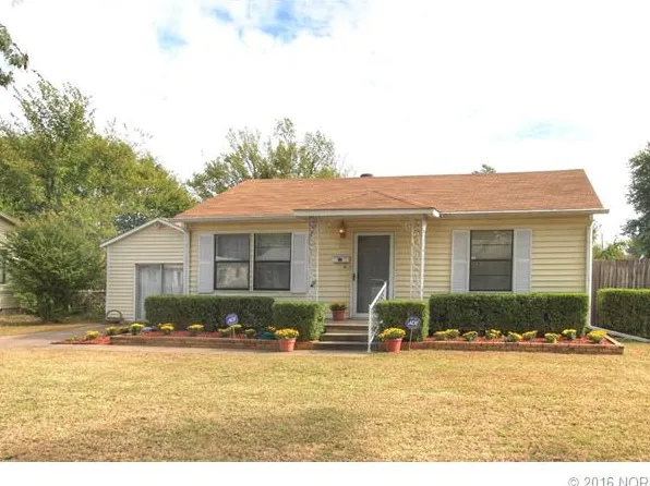 701 N Maplewood Ave, Tulsa, OK 74115