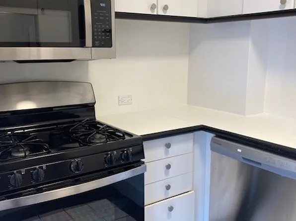 150 West 56th Street image 5 of 7