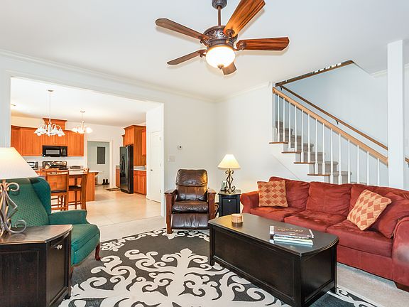 4th image of 5584 Rolling Woods Dr