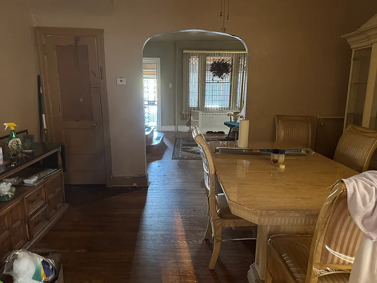 732 S Frazier St — Photo 4