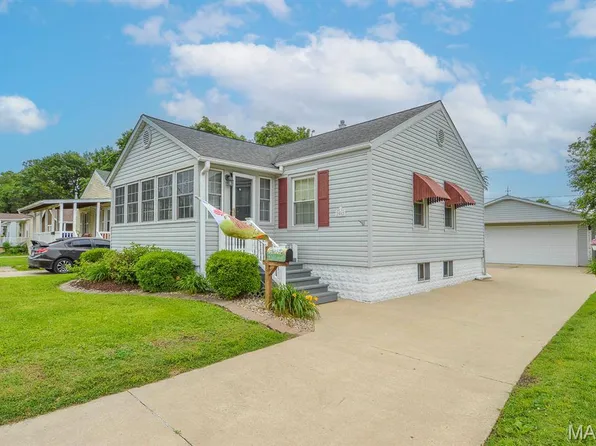 2502 E 28th St, Granite City, IL 62040