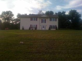 22 Orchard View Dr, Effort, PA 18330