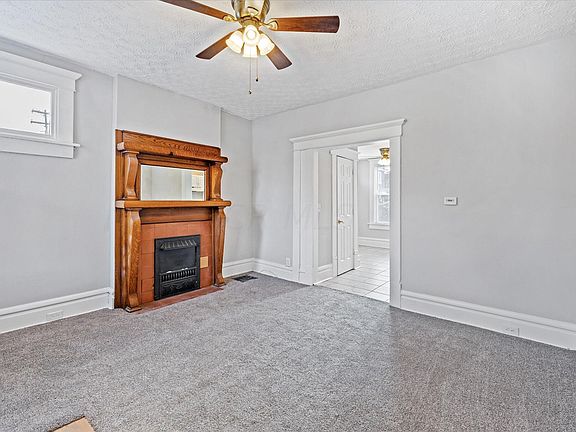 2nd image of 317 E Hudson St #319