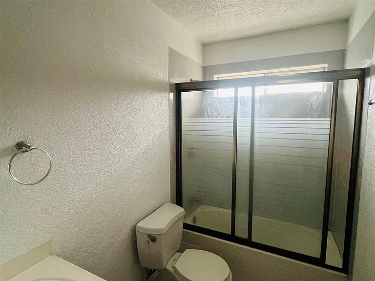 7538 Winkle Wood Ln — Photo 8
