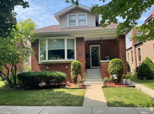 5846 N Mobile Ave, Chicago, IL 60646