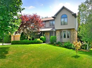 1 Brook Valley Dr, Harrison City, PA