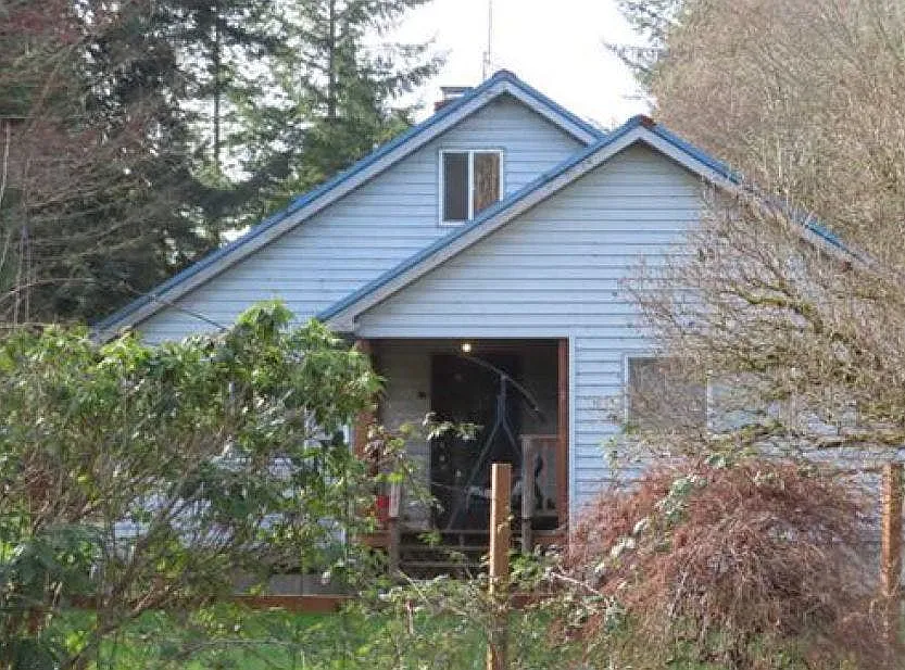 93122 Knappa Dock Rd photo 1