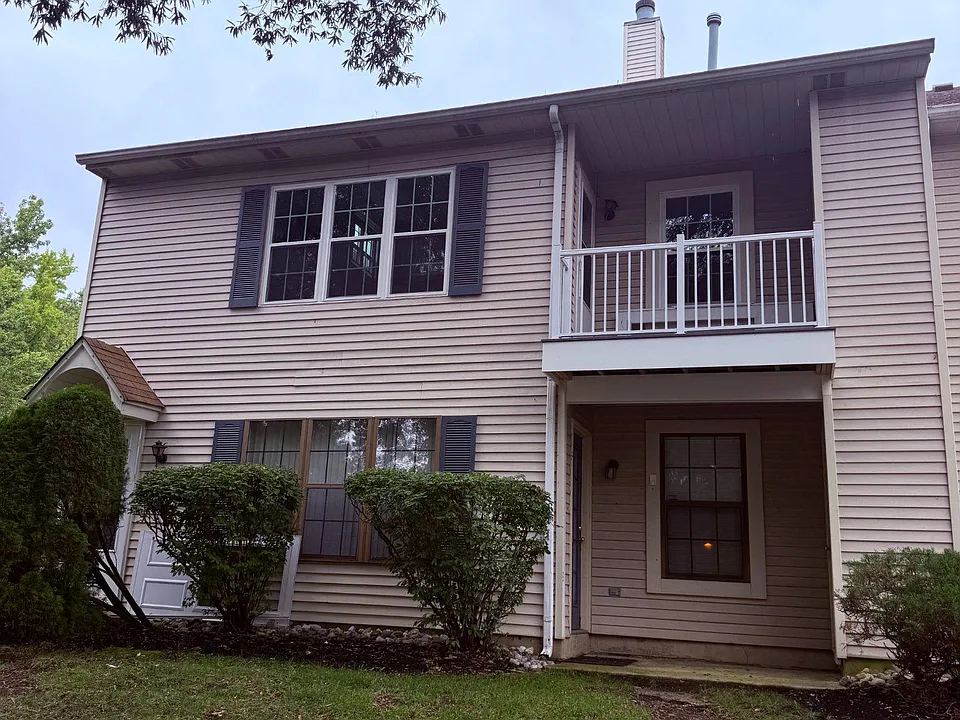 244 Everly Ct