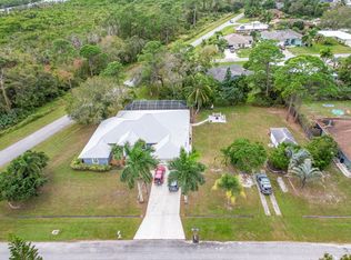 1090 SE Shakespeare Ave, Port Saint Lucie, FL 34983