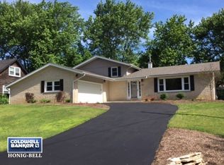 441 Meadow Ave, Frankfort, IL 60423