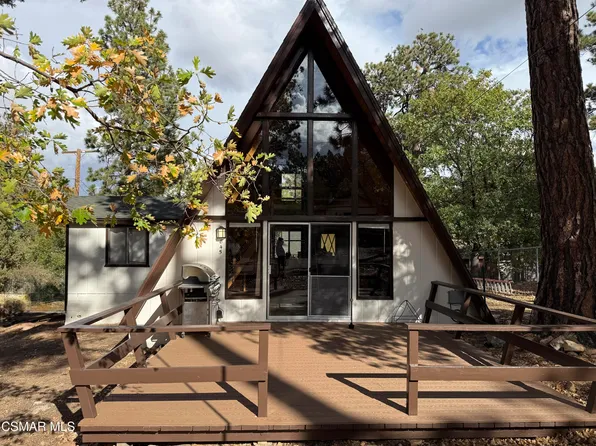 845 Sunset Ln, Sugarloaf, CA 92386