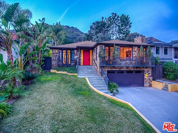 2nd image of 5555 Green Oak Dr