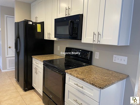 2nd image of 301 Woodfield Dr