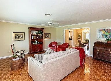 5th image of 649 Brechin Dr