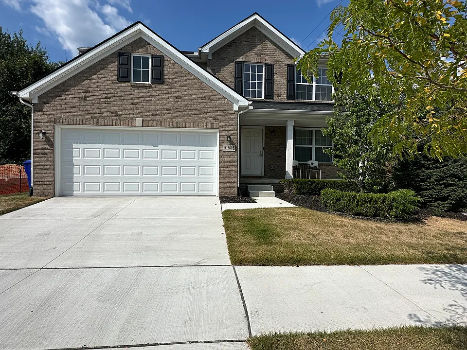 10685 Scarlet Oak Dr