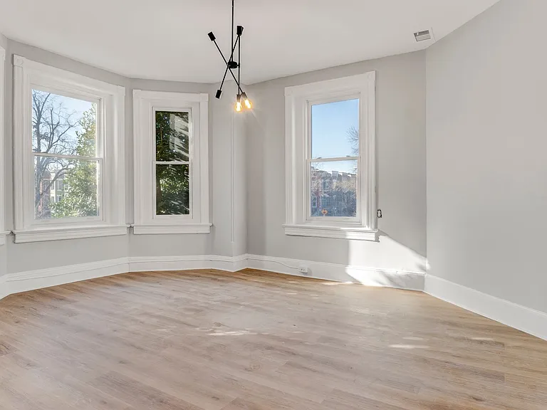 500 G St NE #2 — Photo 4