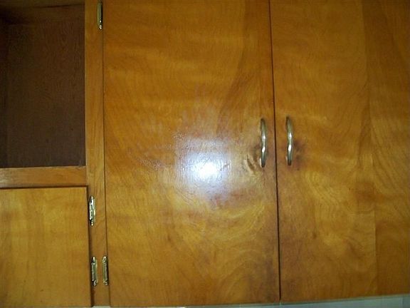 3rd image of 825 Church St NE