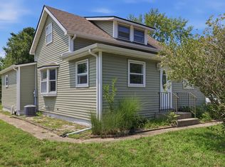 210 S Berrien St, New Buffalo, MI 49117