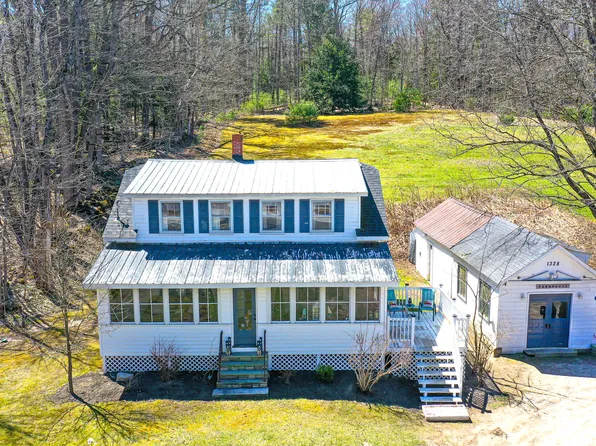 1328 Roosevelt Trail, Naples, ME 04055