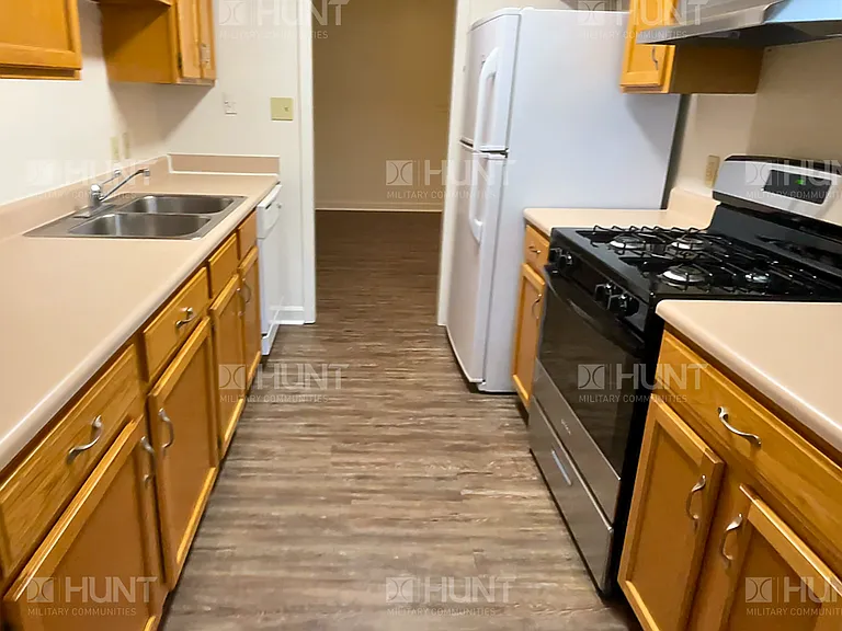 1450B Grissom Ct — Photo 11