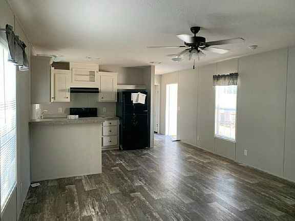 4th image of 9309 Victoria Ln #399