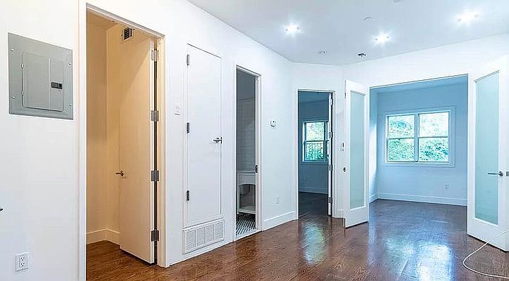1st image of 1072 Bergen St #2C