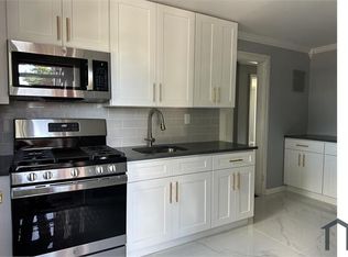 182 Seaton Rd, Stamford, CT 06902