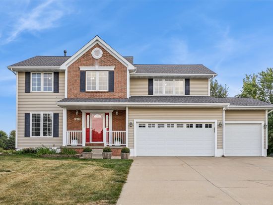 1015 SE Applewood Ln, Waukee, IA 50263