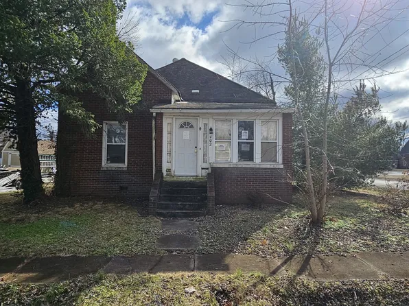 402 E Lindell St, West Frankfort, IL 62896