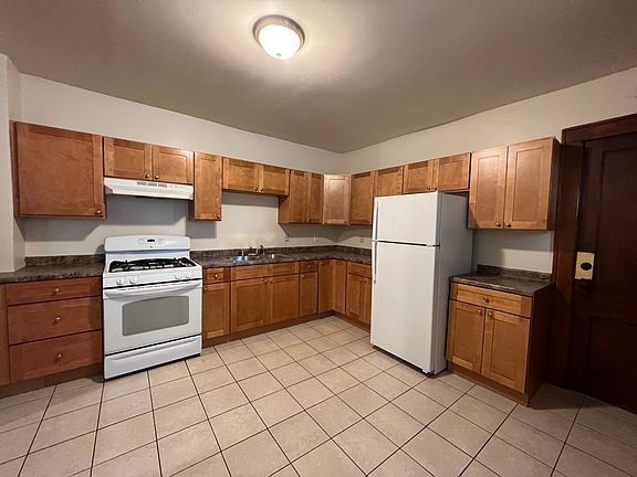 3rd image of 2602 Jackson Ave APT 1