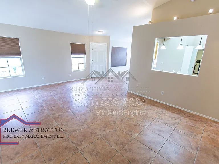 4962 E Holmes Ave — Photo 24