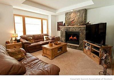 4th image of 190 Whispering Pines Cir