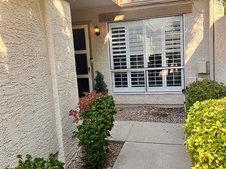 226 W Tainter Dr — Photo 13