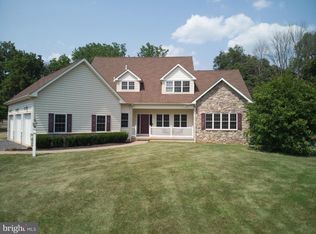 1053 Cider Press Ln, Quakertown, PA 18951