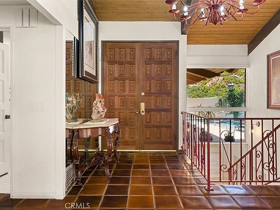 2nd image of 26 Coolwater Rd