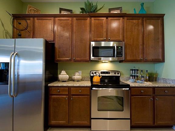 5th image of 2821 Colewood Ln