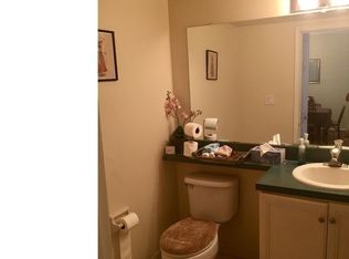32 Versailles Blvd, Cherry Hill, NJ 08003
