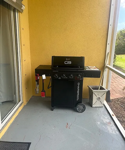 Outside Closet Lanai
