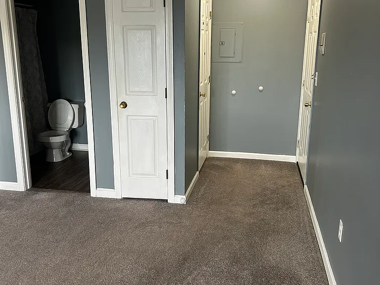 400 Silver St #15 — Photo 5
